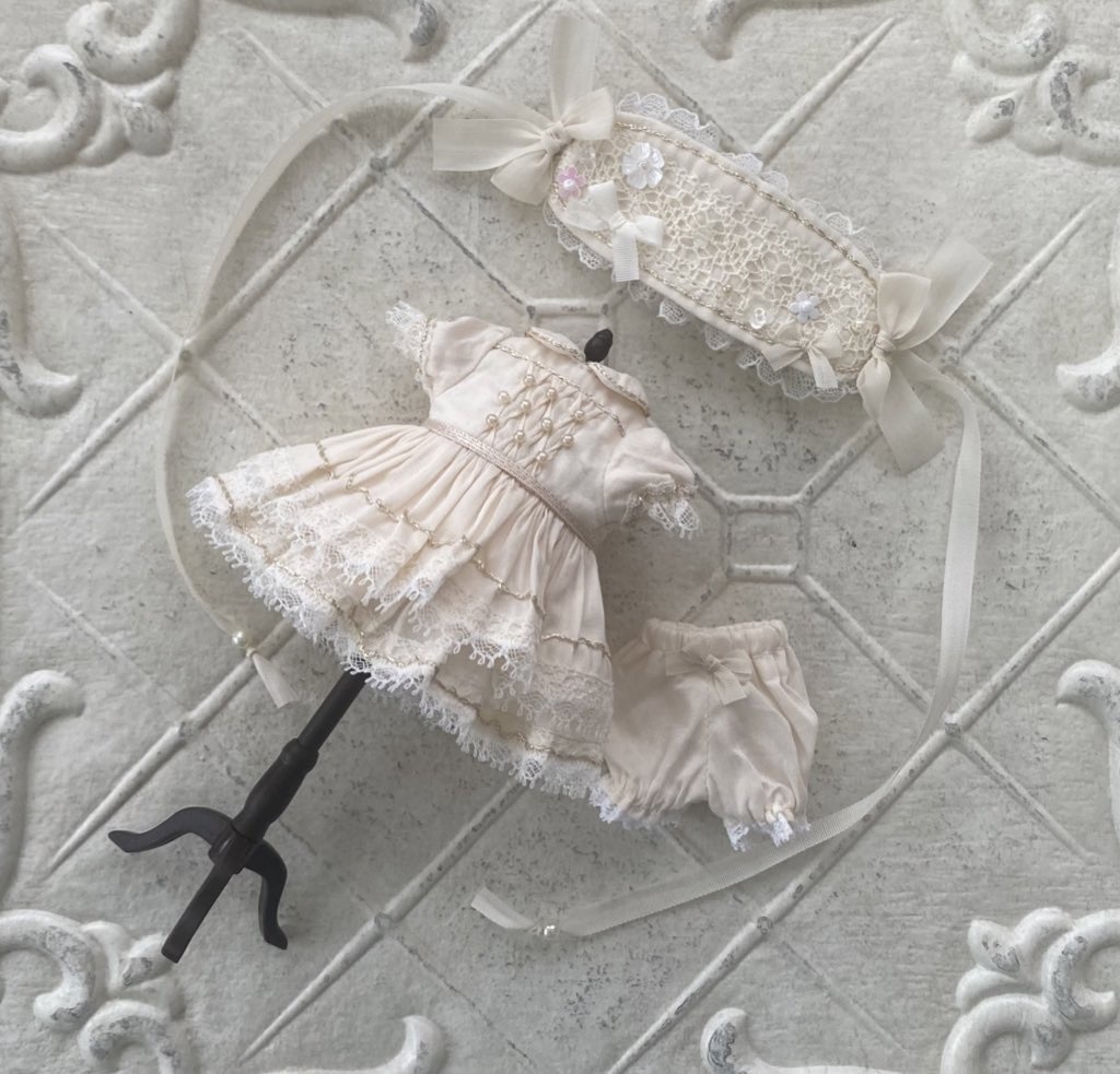 ピンタックパールドレス