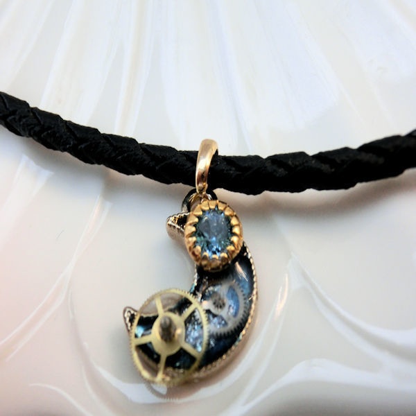 月と歯車のヴィンテージスワロフスキー チョーカー 1点もの