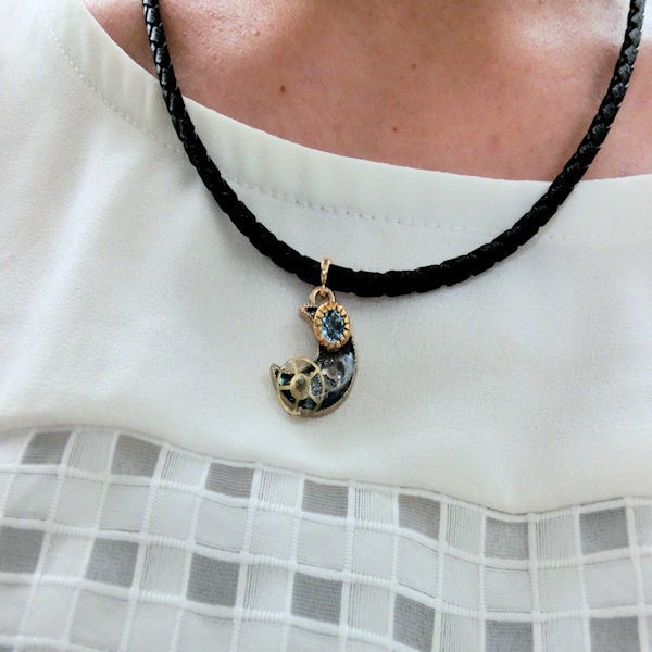 月と歯車のヴィンテージスワロフスキー チョーカー 1点もの