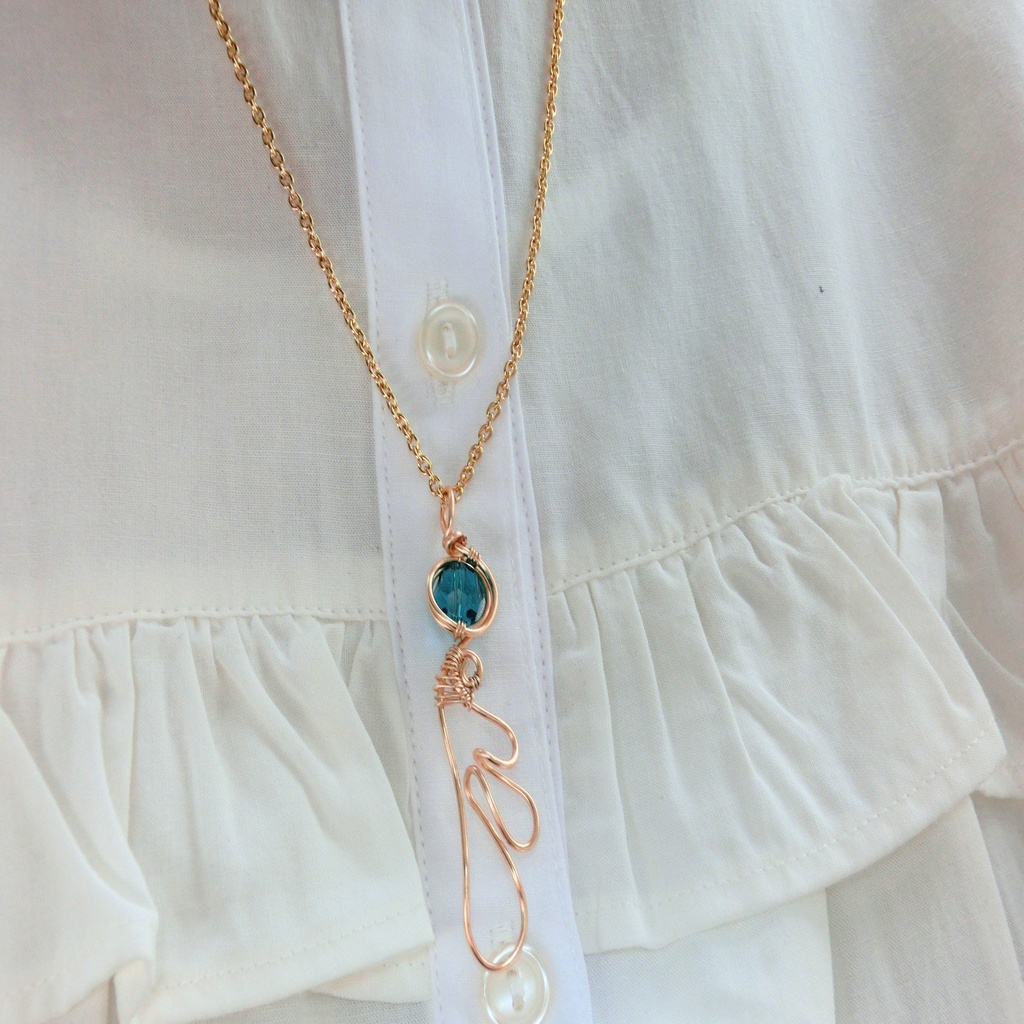 天使の羽根のネックレス スワロフスキー