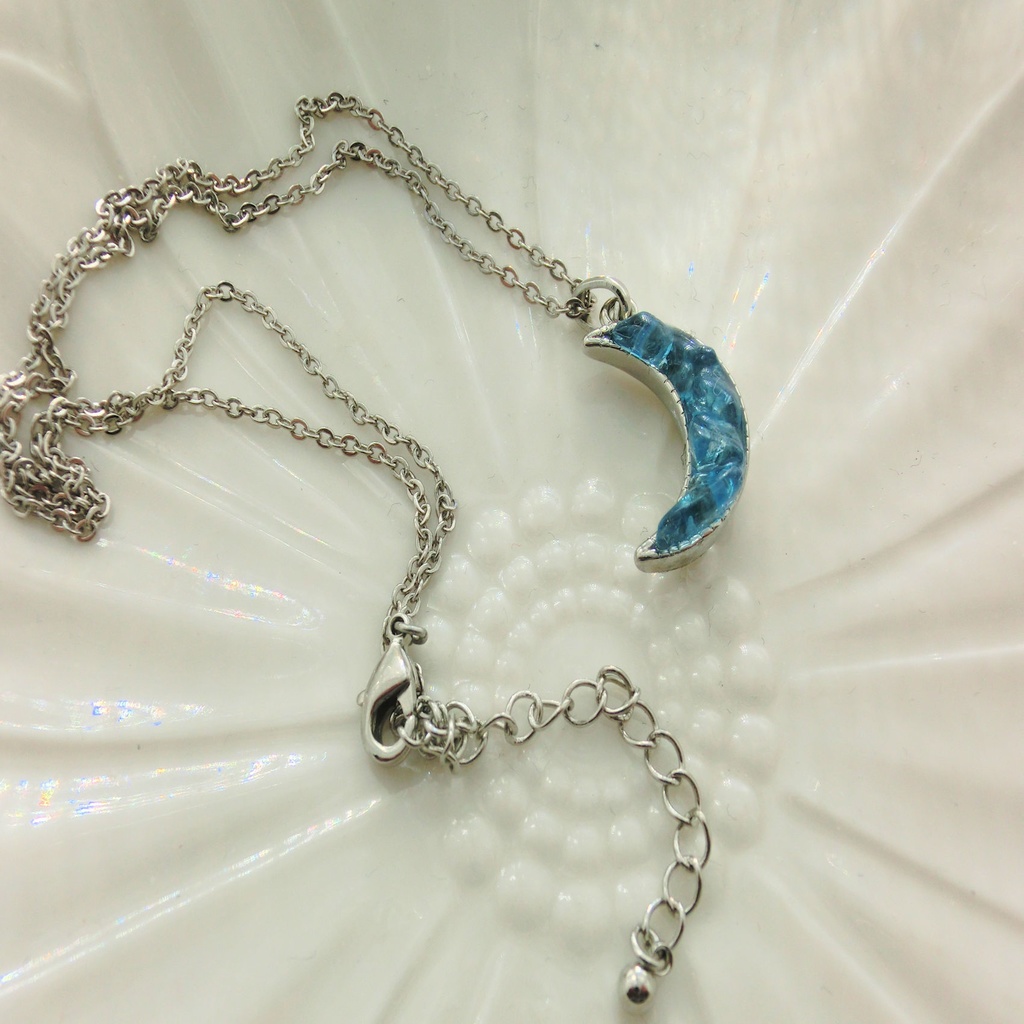 ブルームーン~青い月~ネックレス