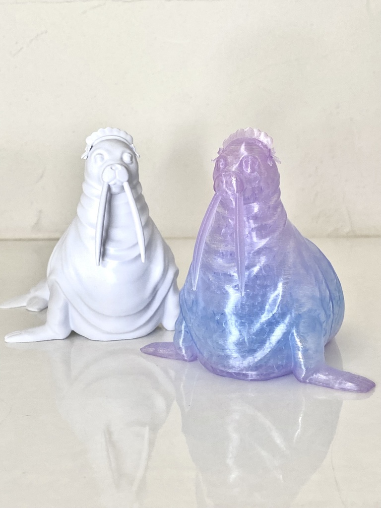 ヘッドドレスをつけたセイウチのマルチスタンド|3Dプリントデータ(STL)