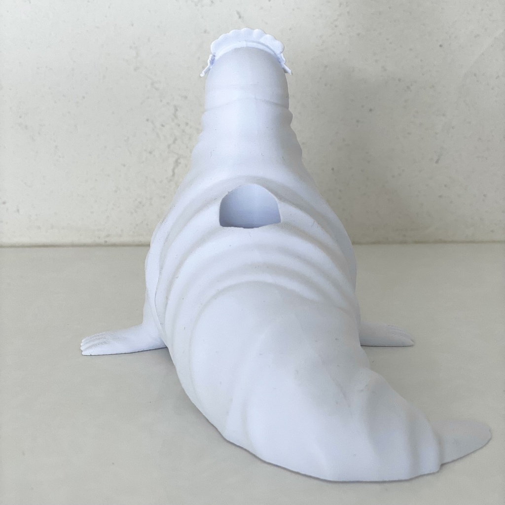 ヘッドドレスをつけたセイウチのマルチスタンド|3Dプリントデータ(STL)