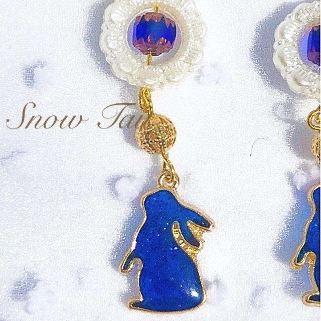 ハンドメイド:うさぎのイヤリング (ブルー)