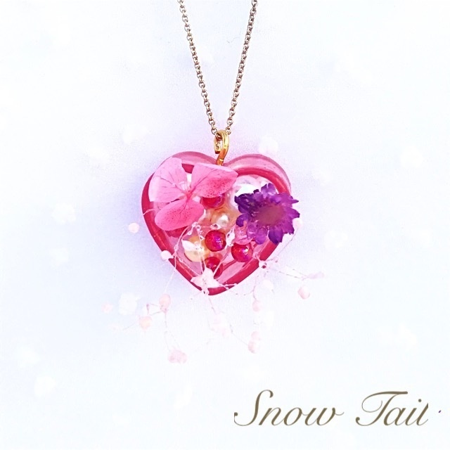 ハンドメイド:クリアハートのチャーム(赤)