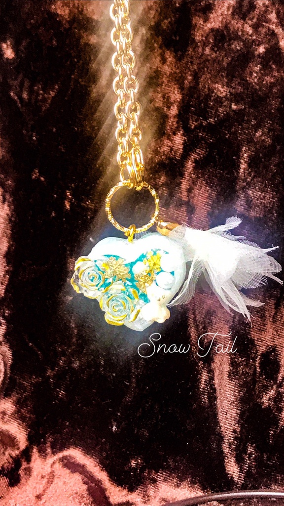 【SALE】ハンドメイド:ハートの冬空チャーム