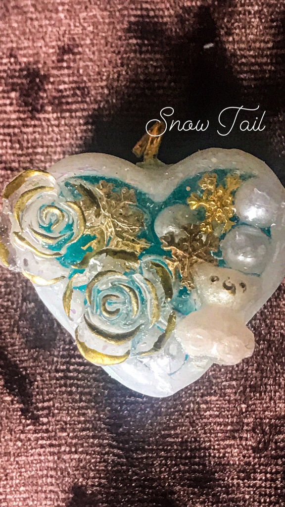 【SALE】ハンドメイド:ハートの冬空チャーム