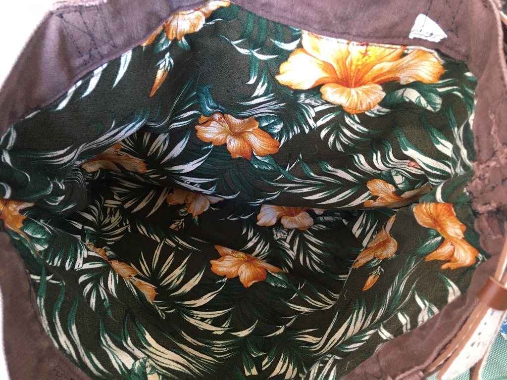 茶色アップサイクルバッグ