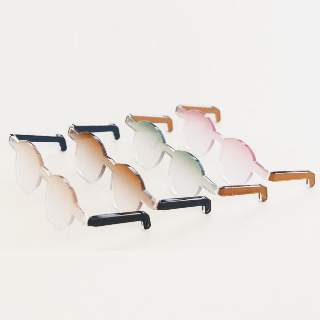 ぬいのサイドカラーグラデサングラス