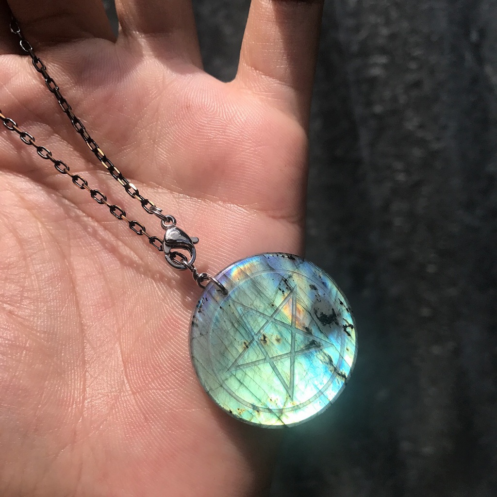 天然石 曹灰長石 五芒星 ネックレス