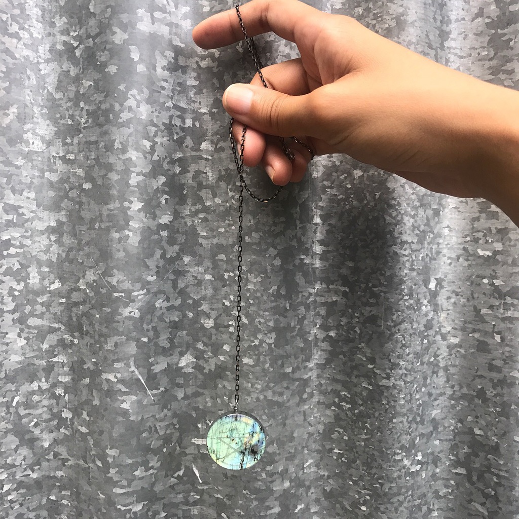 天然石 曹灰長石 五芒星 ネックレス