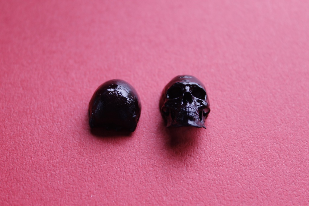 ブラック・リアルスカル_イヤーアクセサリーマグネットタイプ【送料込み】