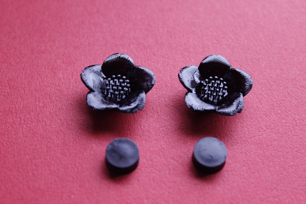 黒桜_イヤーアクセサリーマグネットタイプ【送料込み】