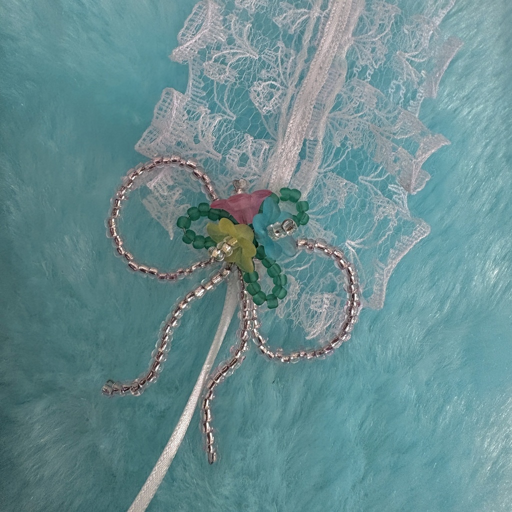 ビーズリボンヘッドドレス 𝜗𝜚