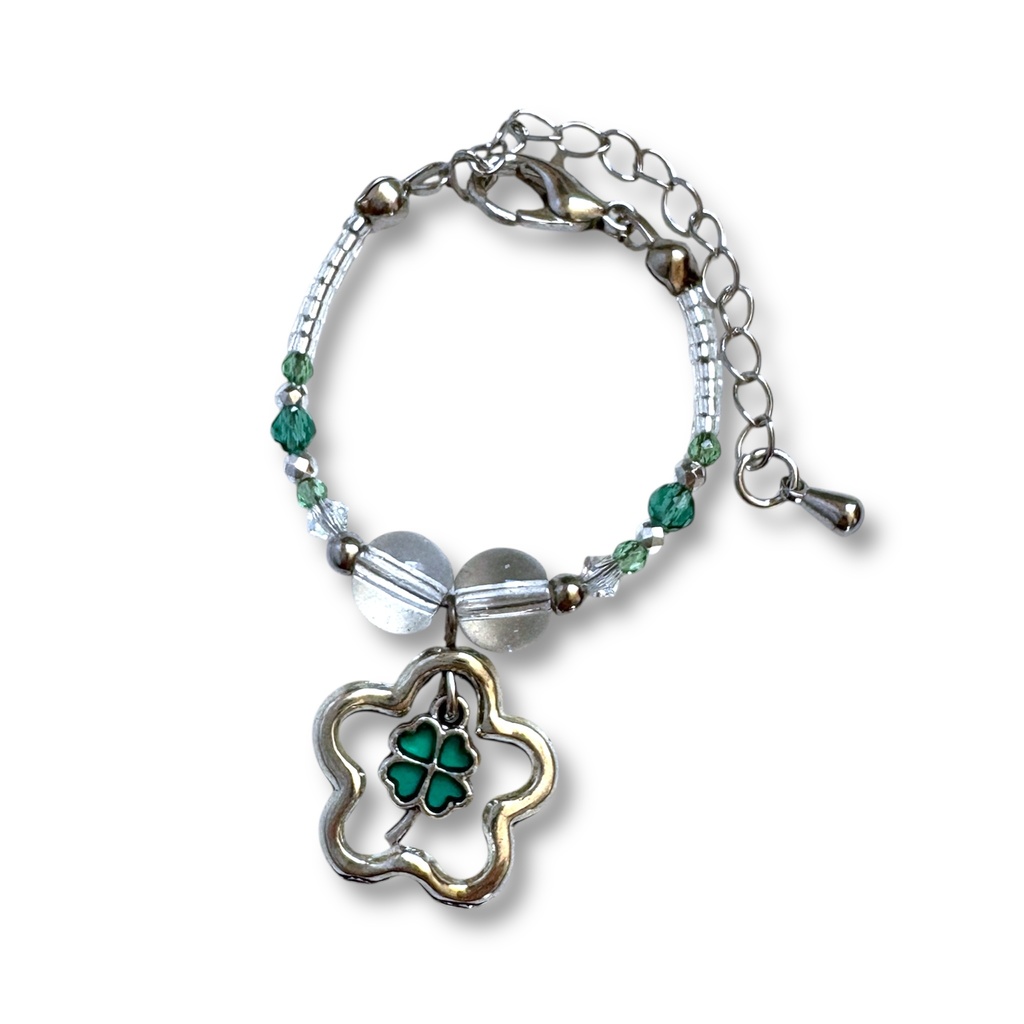 ゆらゆらクローバー🍀ぬいネックレス