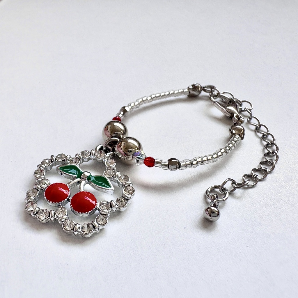キラキラさくらんぼ🍒ぬいネックレス