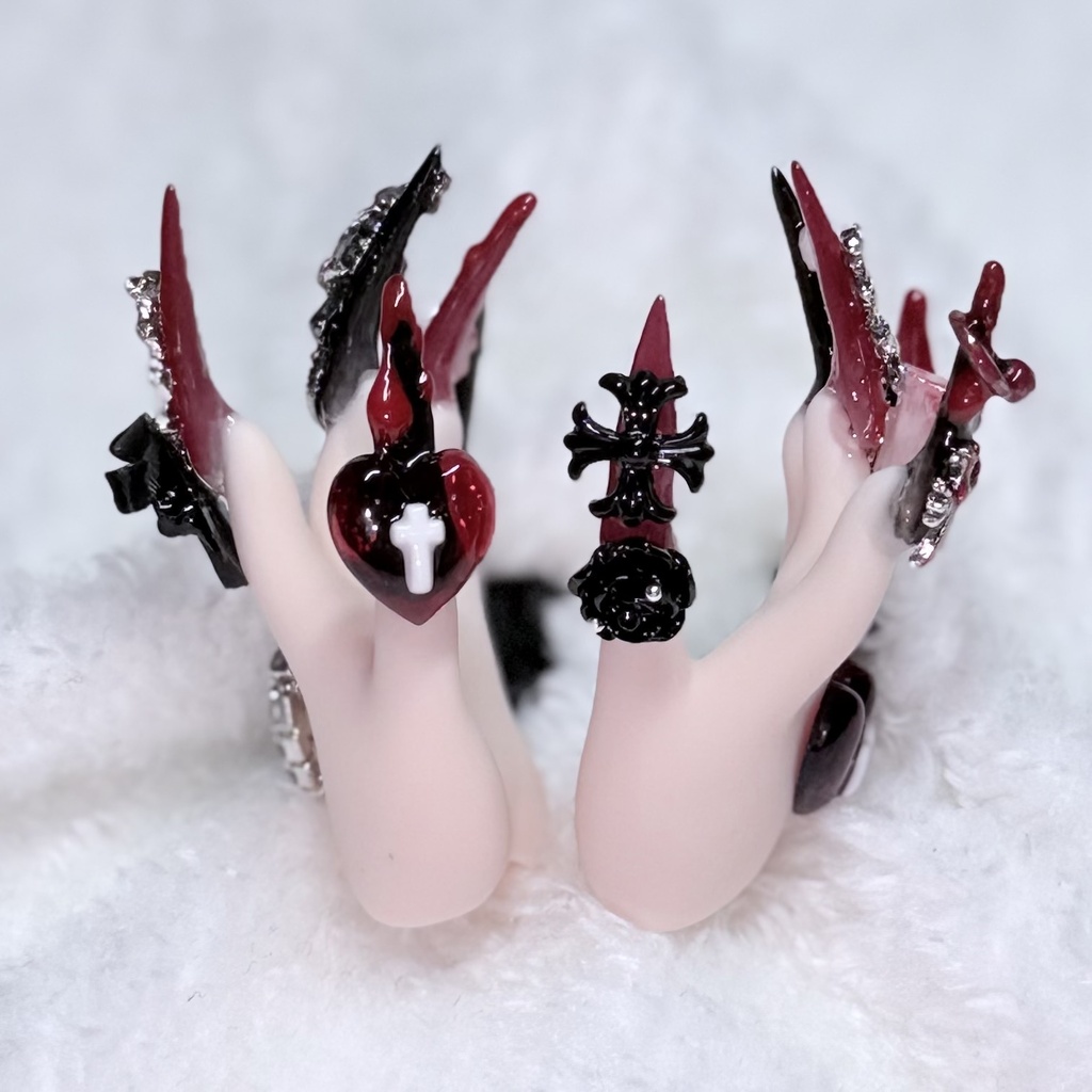 【MDDネイルハンド】ブラック×レッド ゴシック風_セミホワ