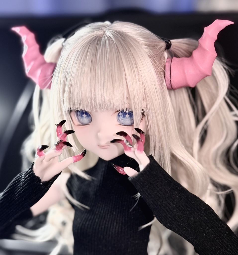 【MDDネイルハンド】悪魔のツノネイル_ピンク_セミホワ