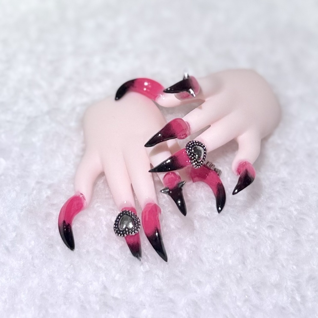 【MDDネイルハンド】悪魔のツノネイル_ピンク_セミホワ