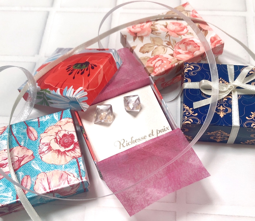 《セット》フローライトのスタッドピアス/グリーン系【即納】