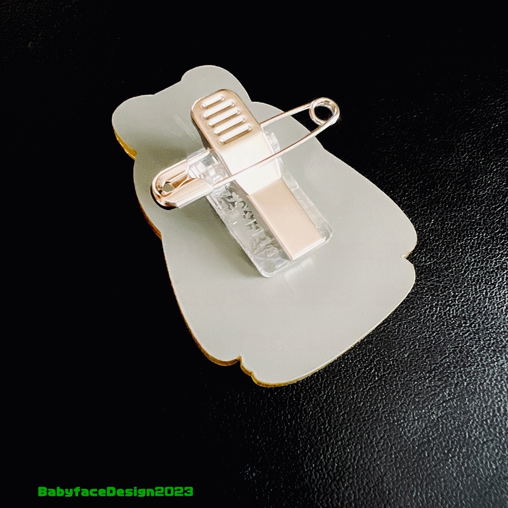 アクリルミラーバッヂ もうひとりのあなた / Acrylic brooch "Looking in the mirror"