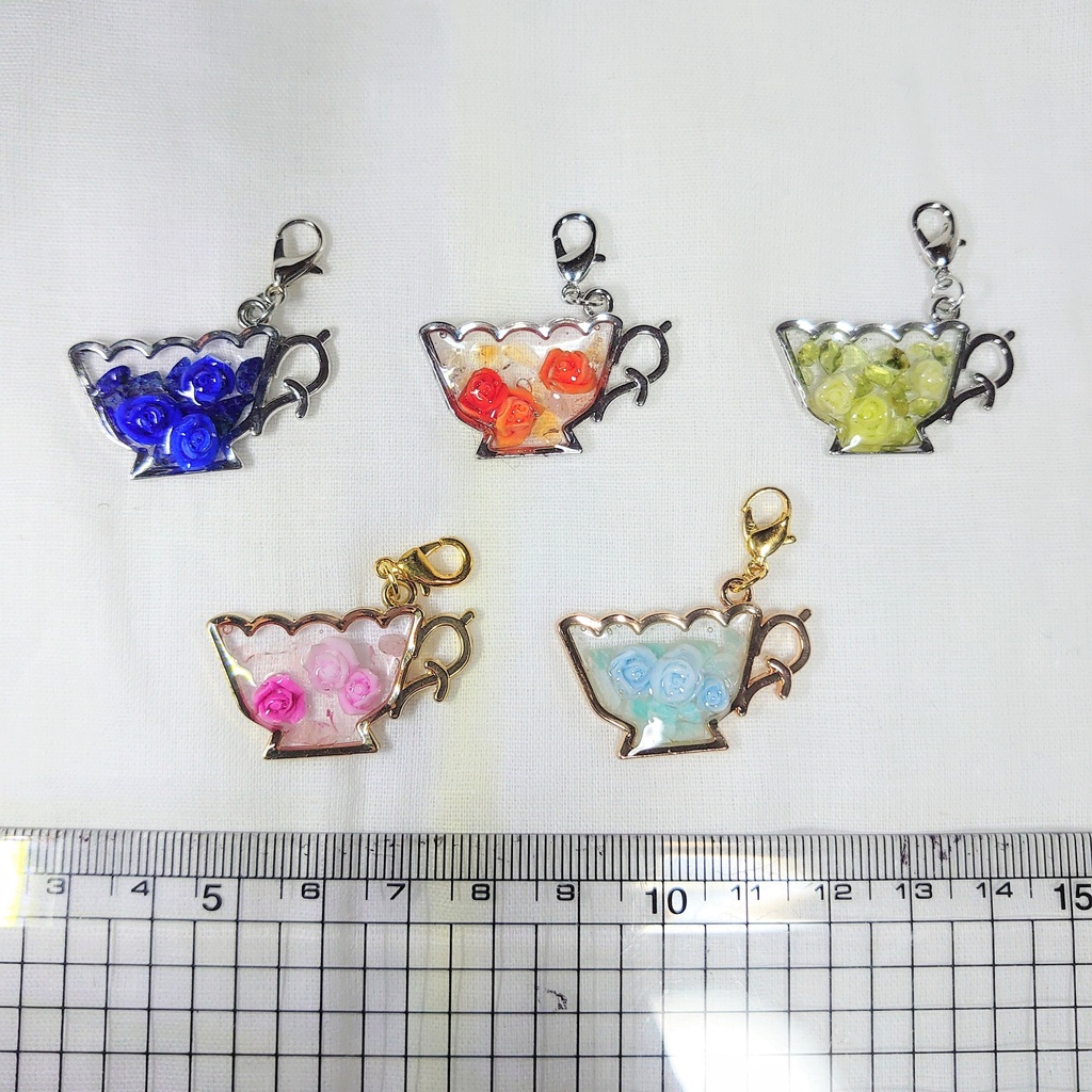 ティーカップ型ミニチャーム