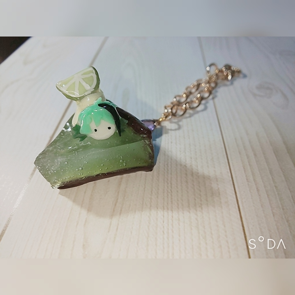 twstイメージケーキチャーム