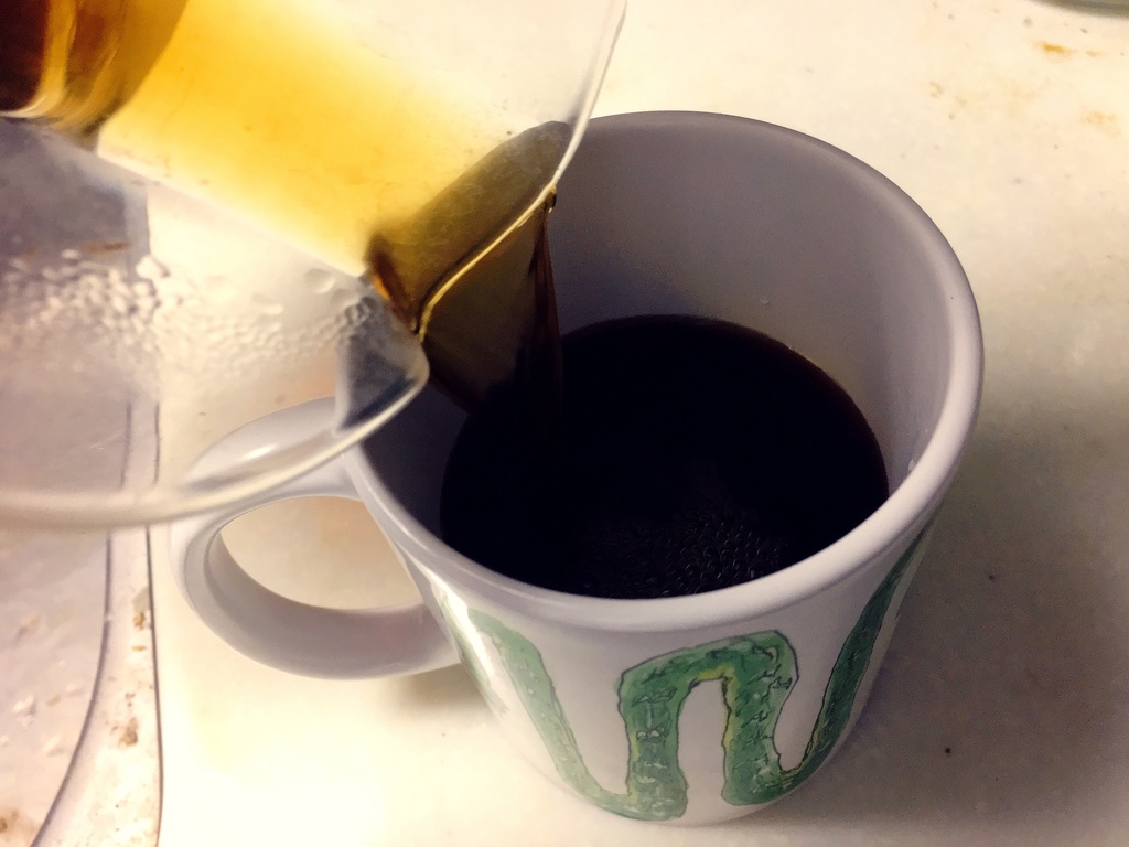 MUG(陶器製)現在2種/Barista Barn owl(バリスタのメンフクロウ)/Emerald tree boa and her babies(エメラルドツリーボア)/Ammonia