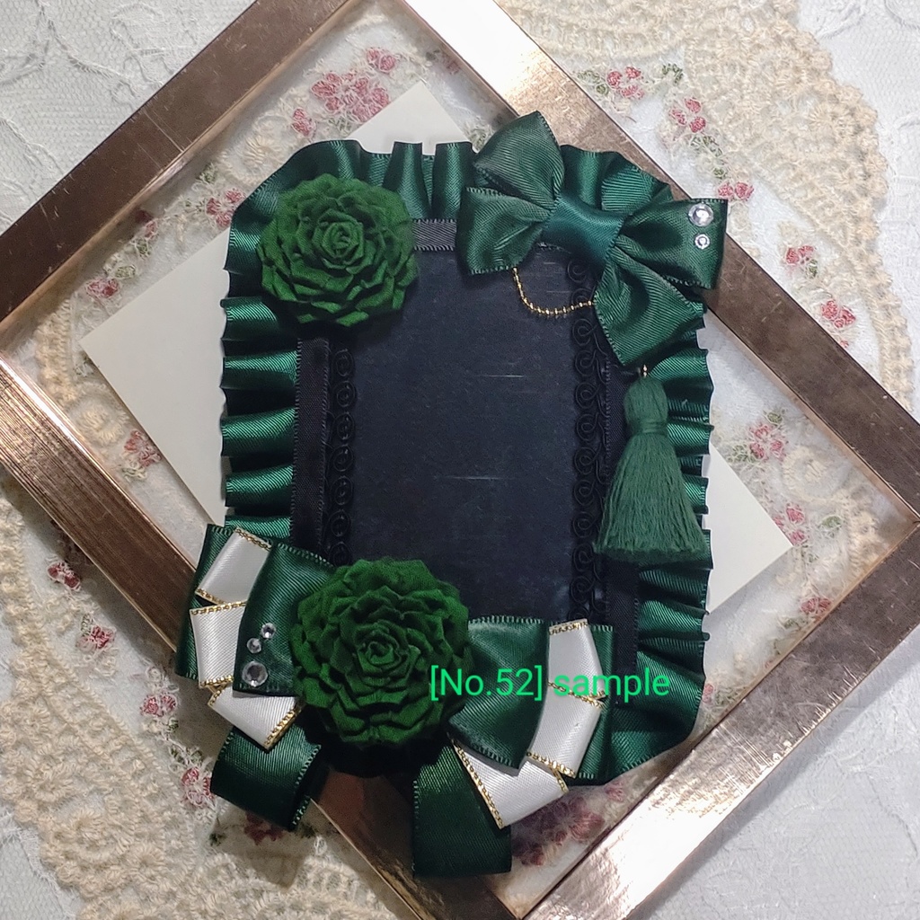 [52]B8　緑薔薇の硬質デコケース(緑)