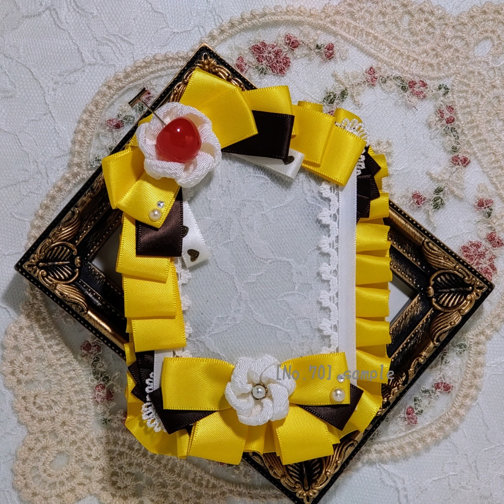 [70]B8 カスタードプリンの硬質デコケース(黄)