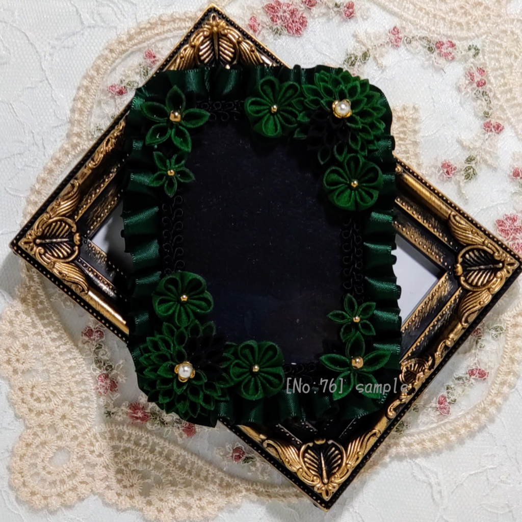 [76]B8 つまみ細工の硬質デコケース(緑)