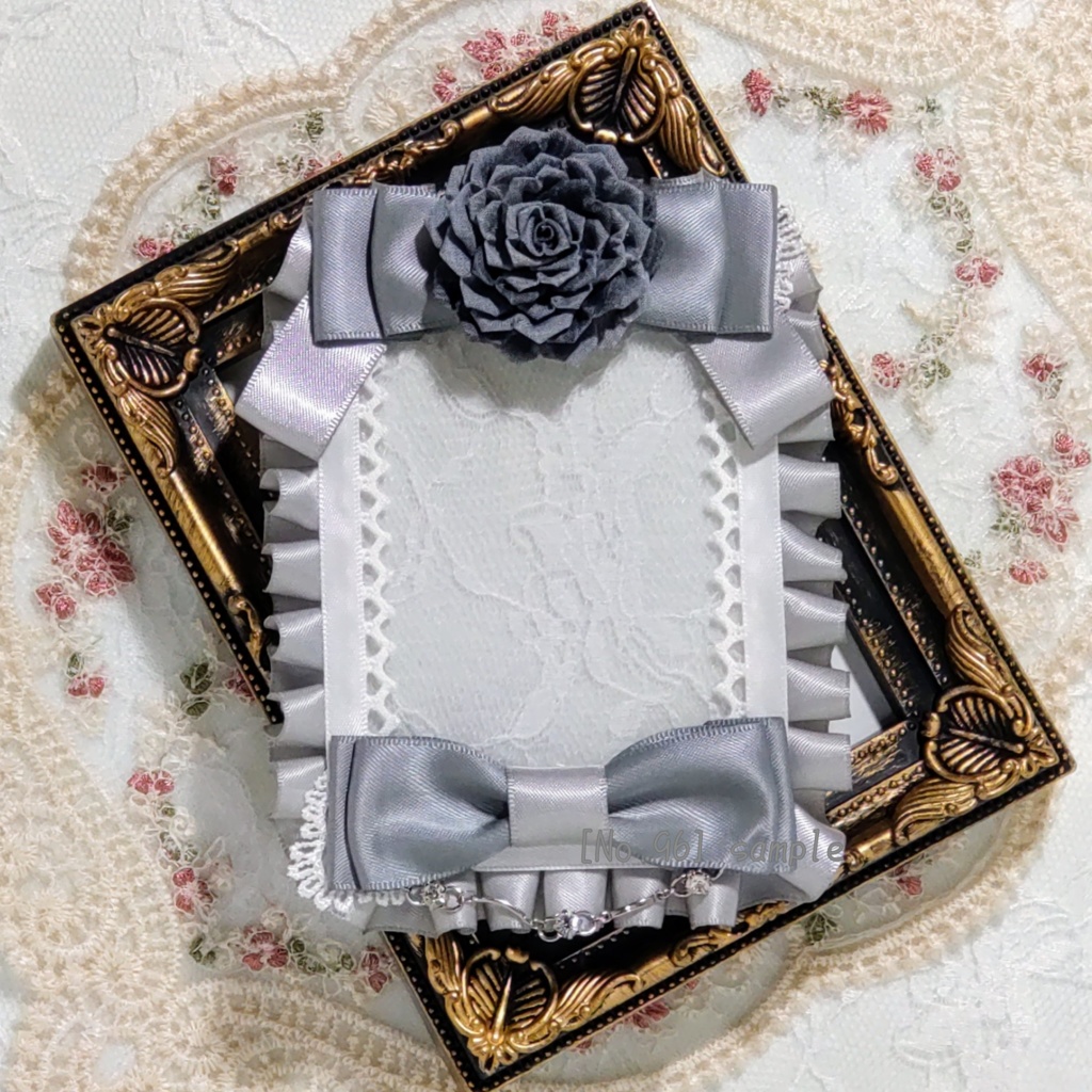 ［96］B8　薔薇の硬質デコケース(灰)