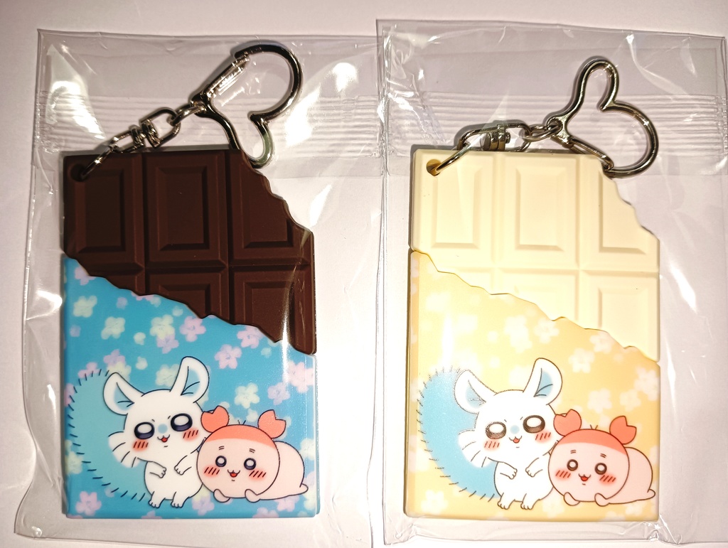 モモカニキーホルダー