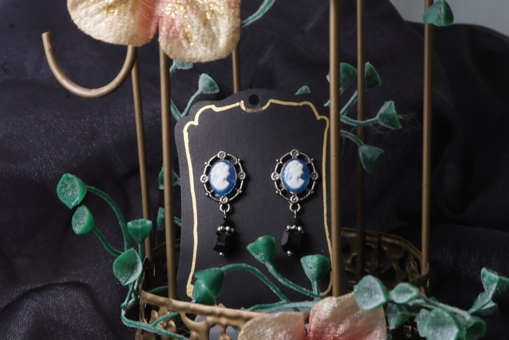 ラグエル/麗朔空