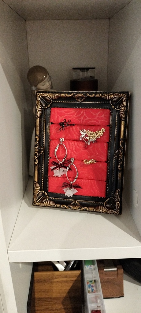 Rose Écarlate風 アクセサリースタンド