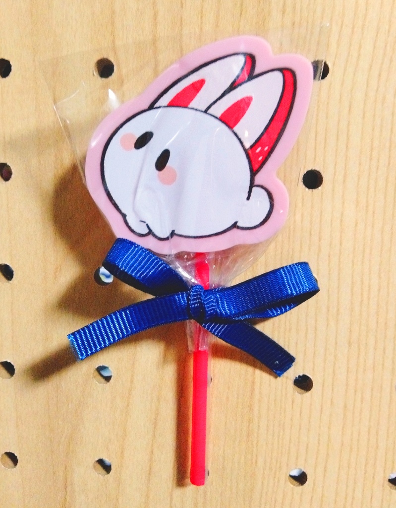 カラーアクリルバッジ