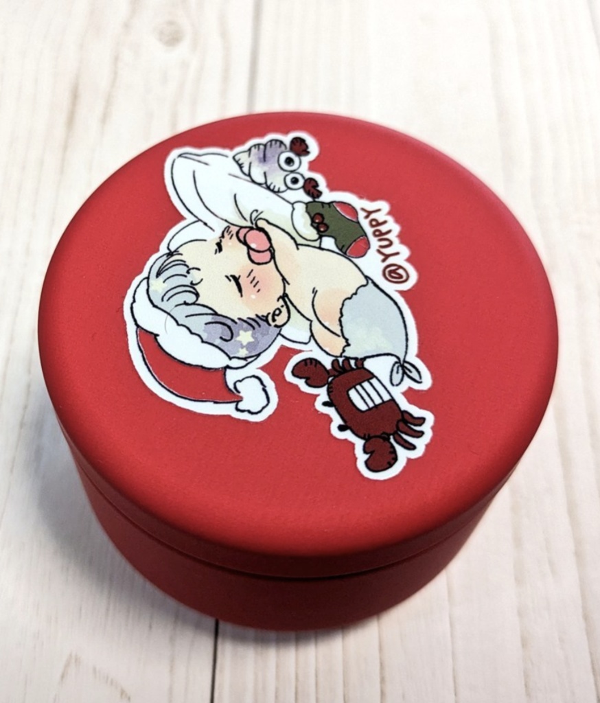 クリスマス稚魚ちゃん缶