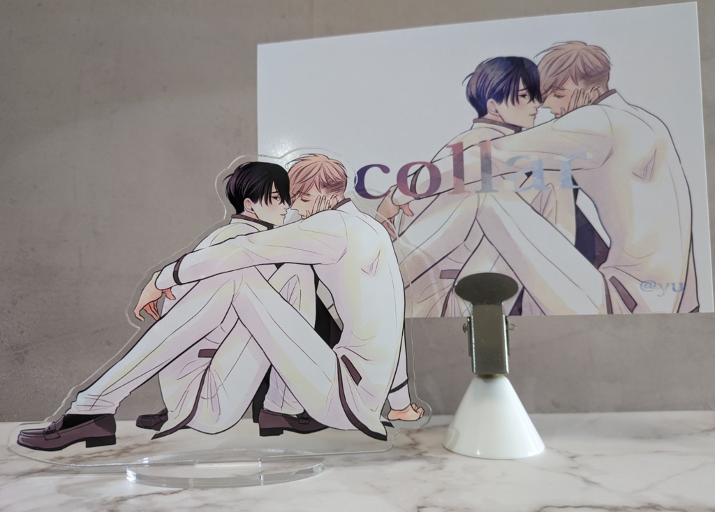 Collarアクリルスタンド