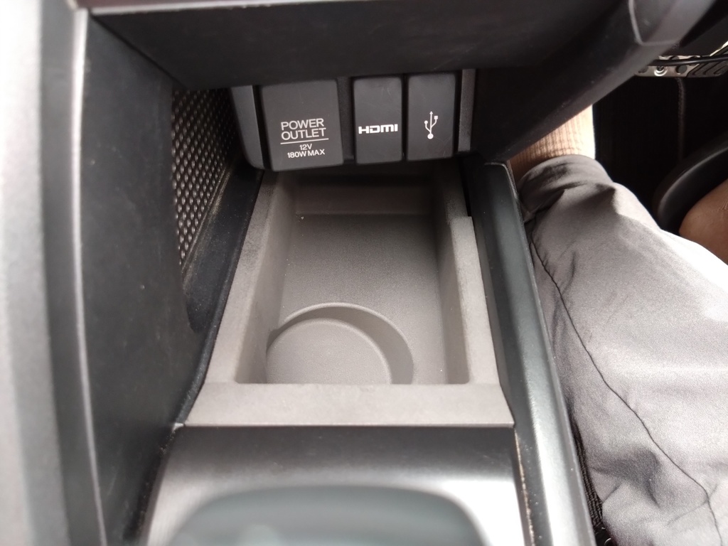 S660 センターコンソール ドリンクホルダー