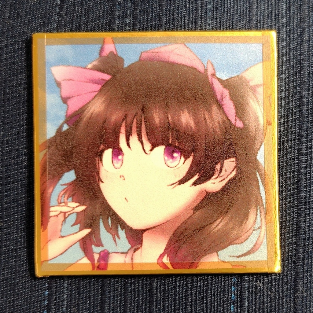 手のひらより小さい色紙