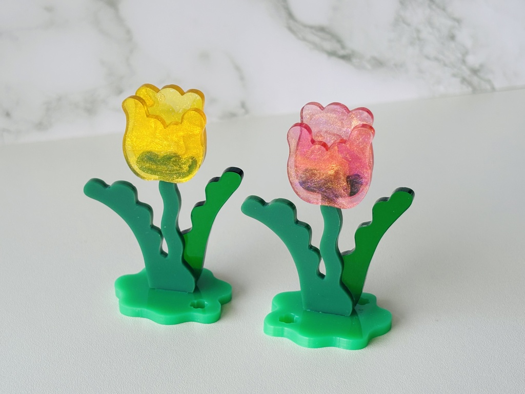 チューリップのアクリルスタンド