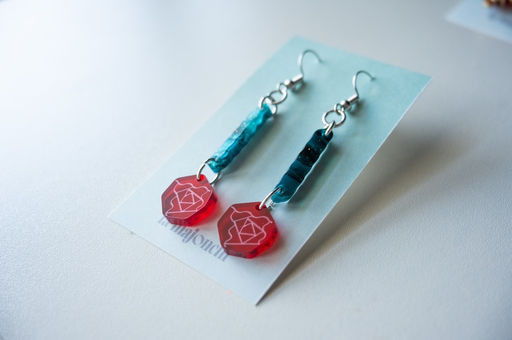 薔薇のイヤリング/ピアス