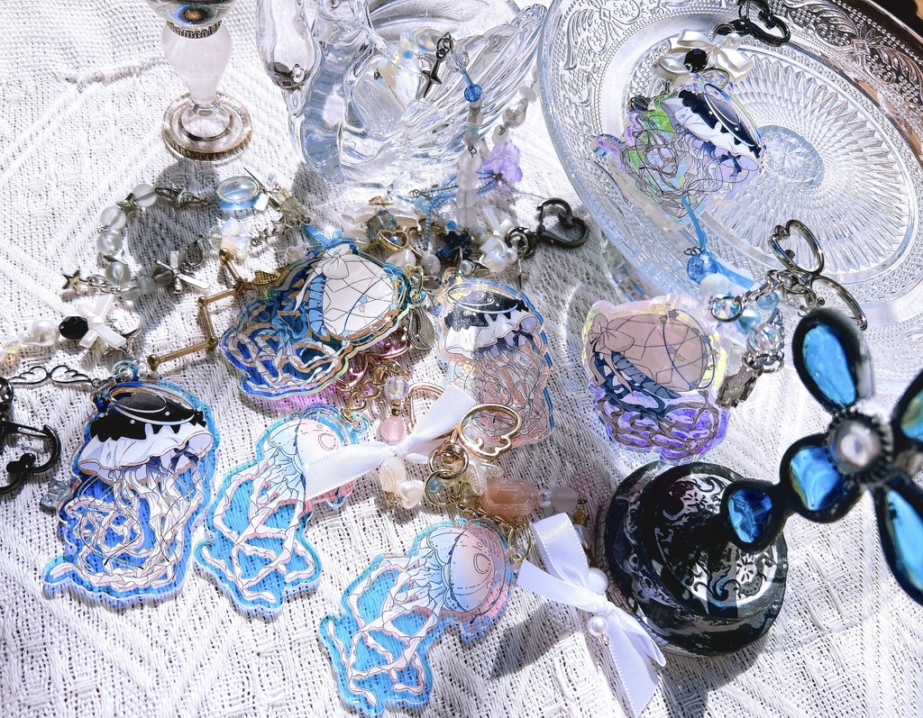 クラゲビーズアクリルキーホルダー