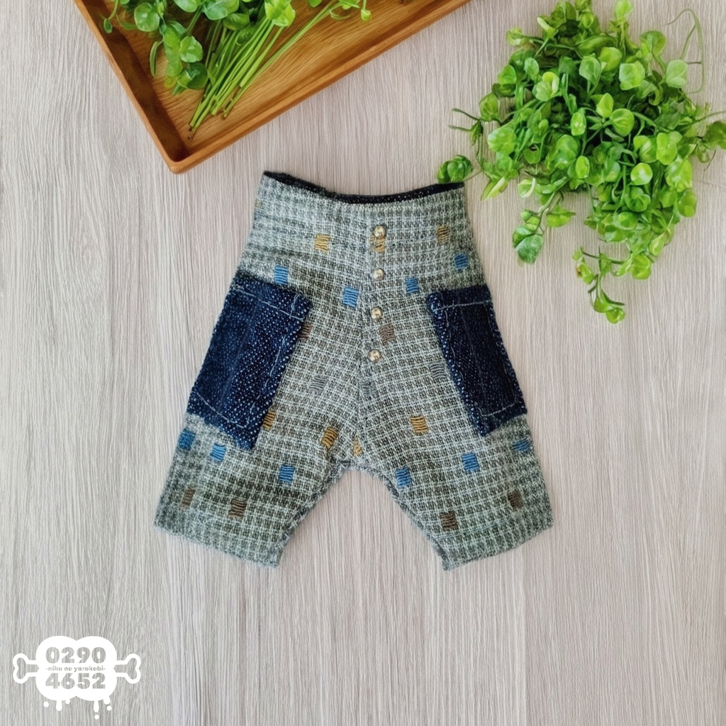 大きなポケットのパンツ