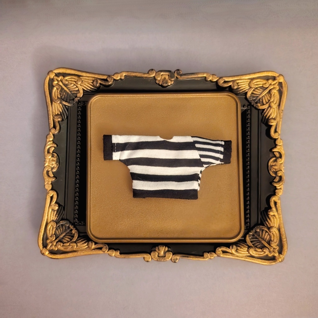 切り替えボーダートップス