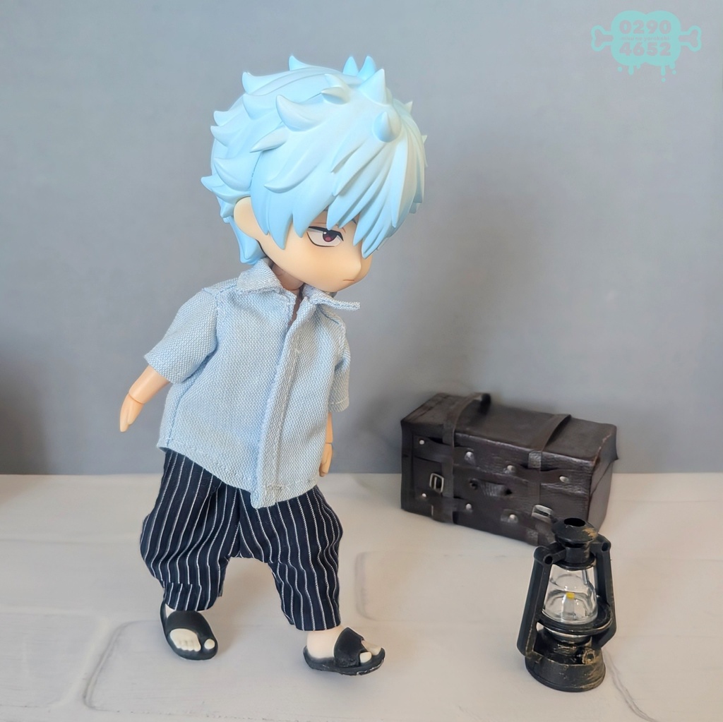 ピンストライプのメンズサルエルパンツ