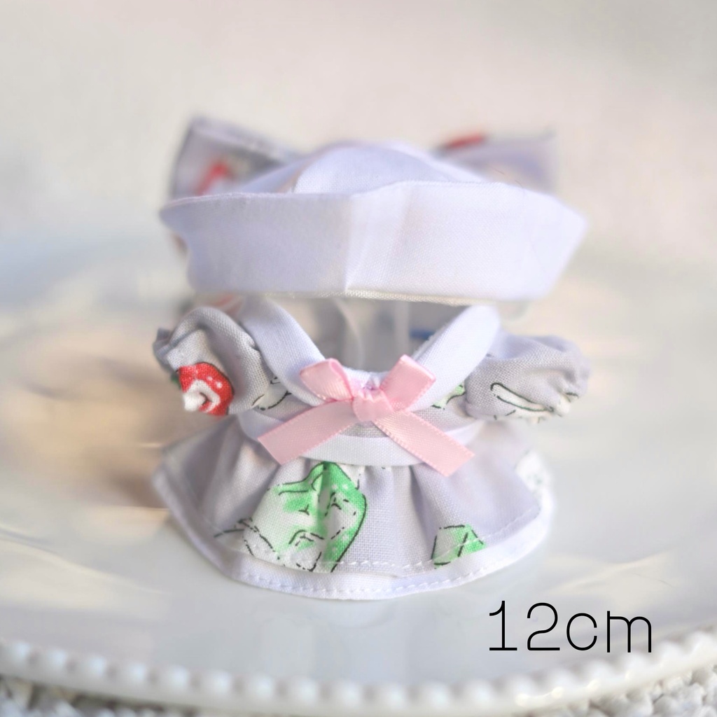 レトロなセーラーワンピース