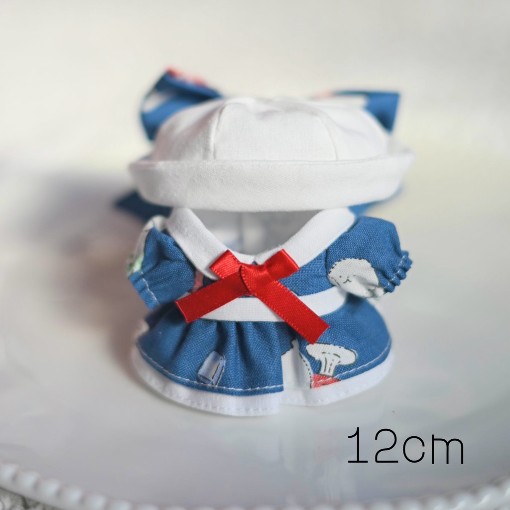 レトロなセーラーワンピース