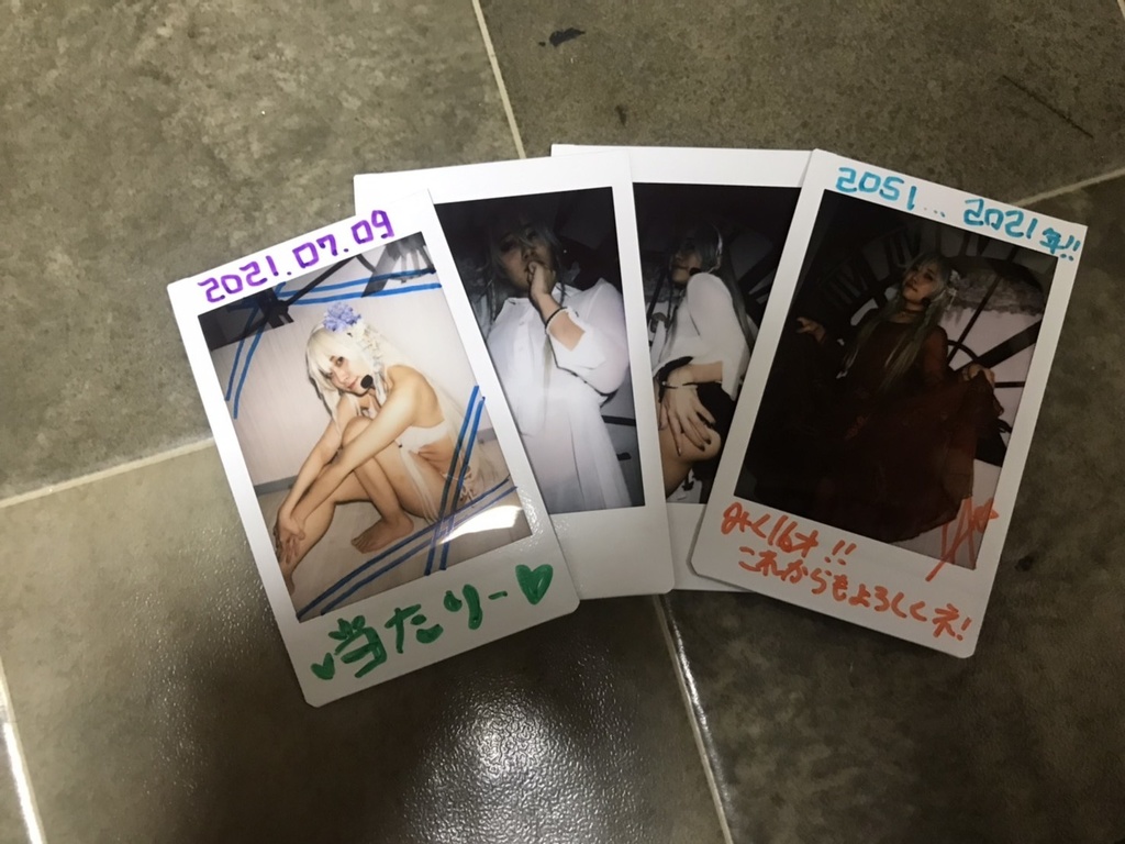 残❶ 格安!暗黒チェキ