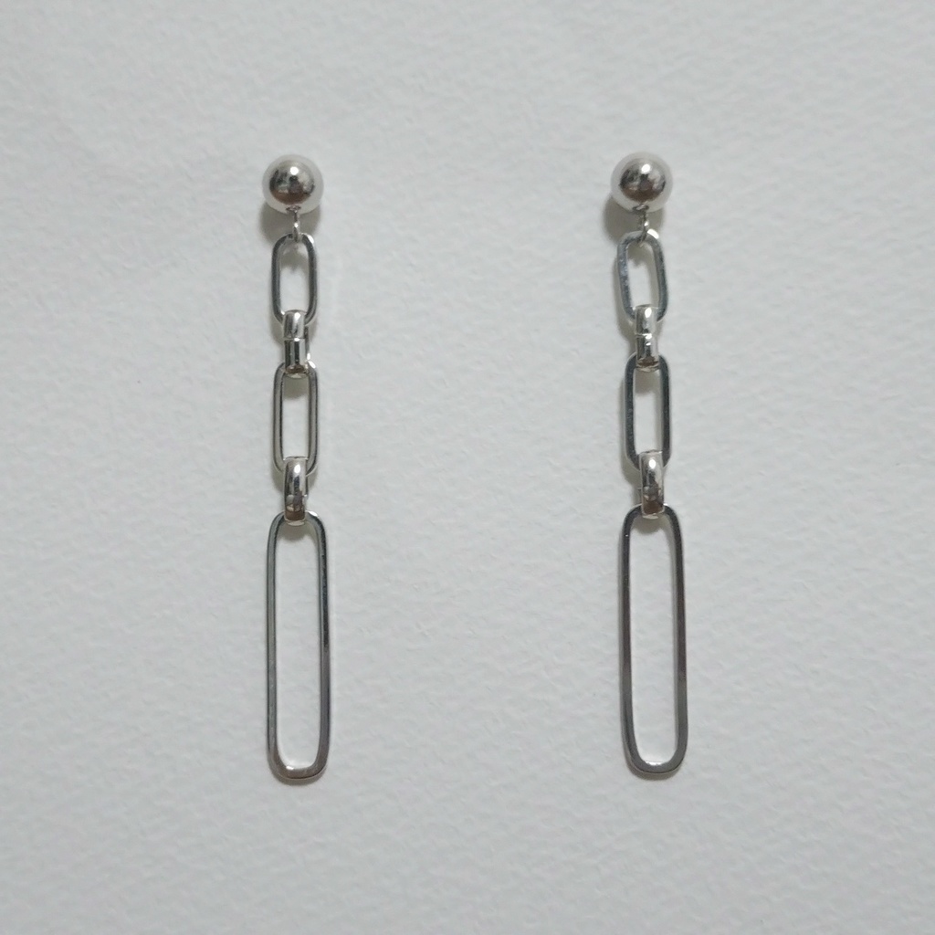 シンプルチェーンピアス